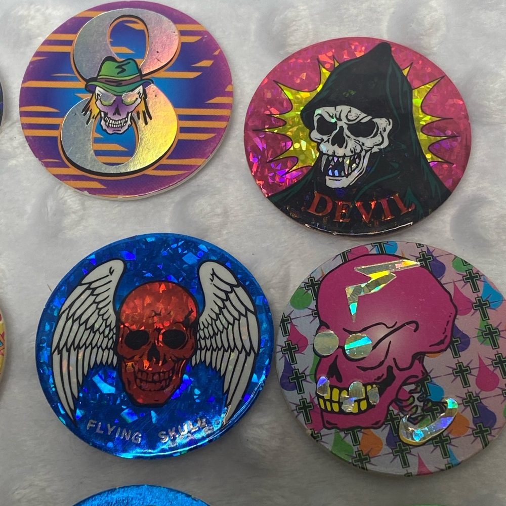 POGs Lot of 42 Skulls with Foil 1990’s - Picture 11 of 14